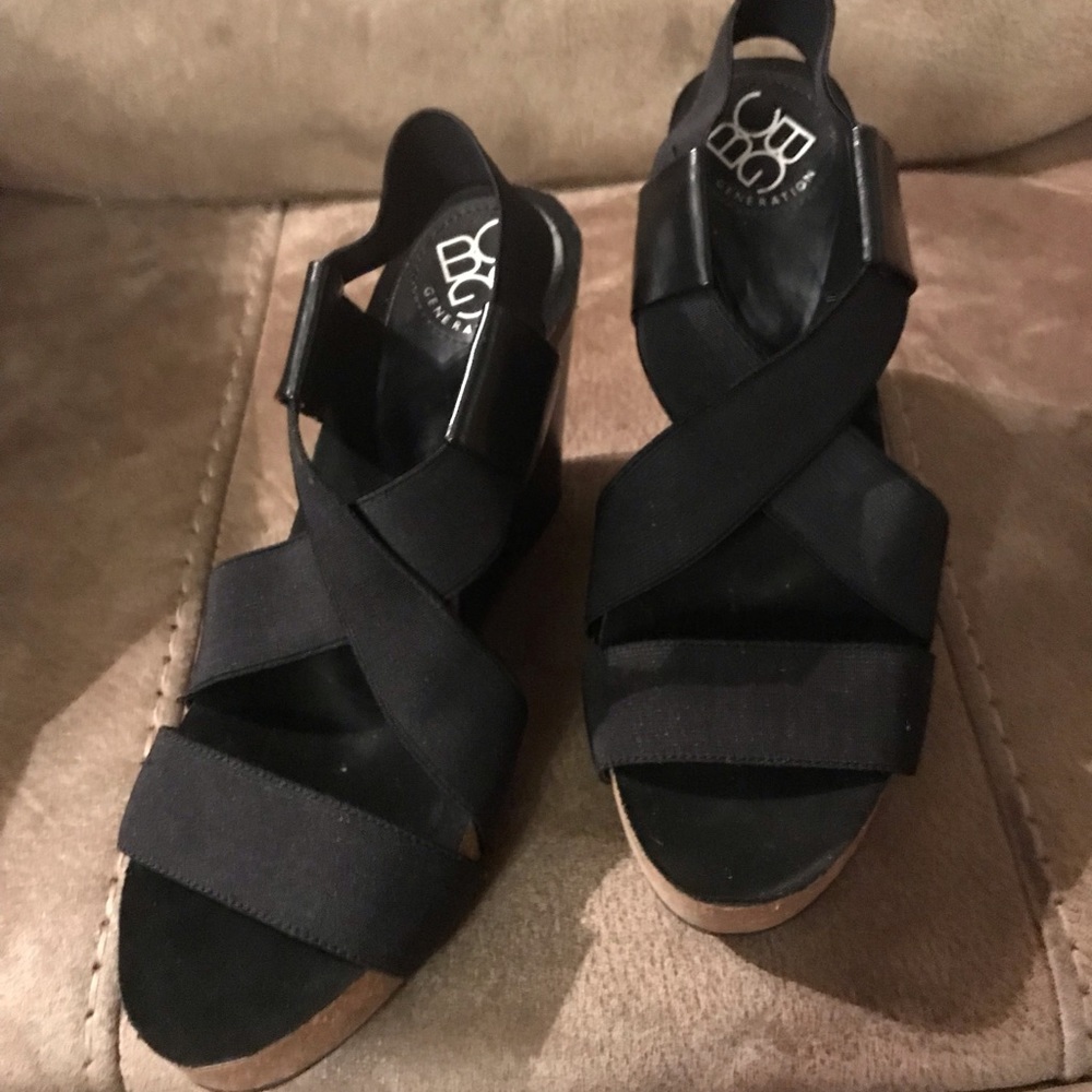 Shoes - Picture 2 of 5